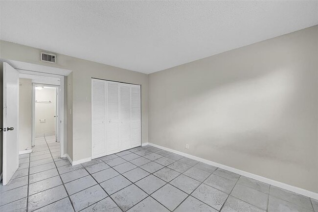 Photo - 11607 NW 29th St Unit 3B