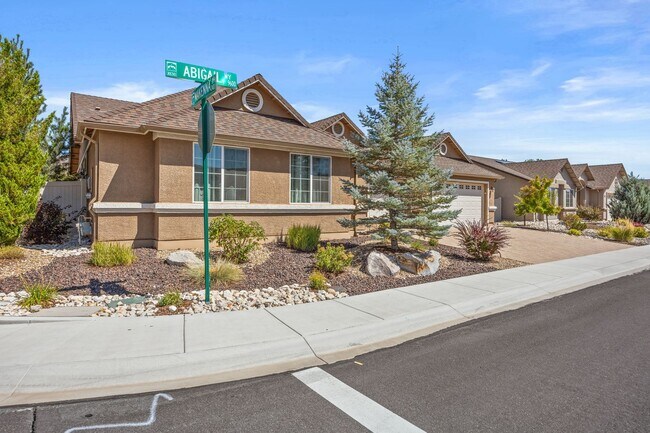Photo - **Charming Home for Rent in Damonte Ranch**