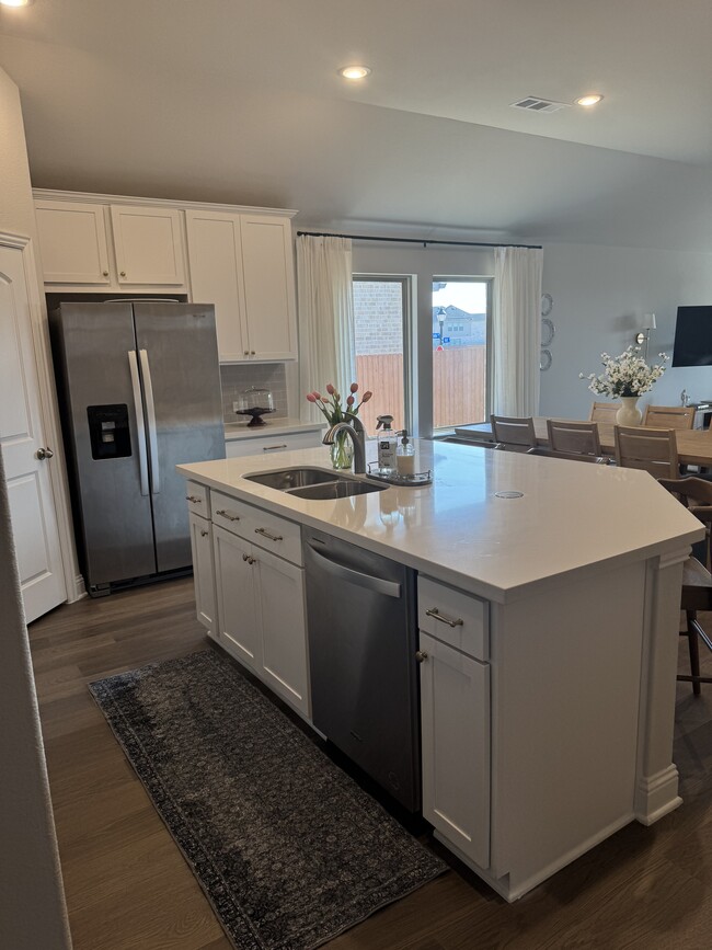 Photo - 3820 Summerfield Dr