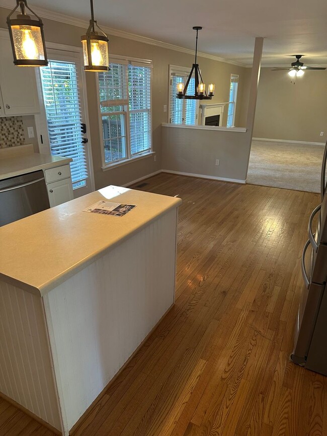Photo - 3000 Sandy Bluff Pl