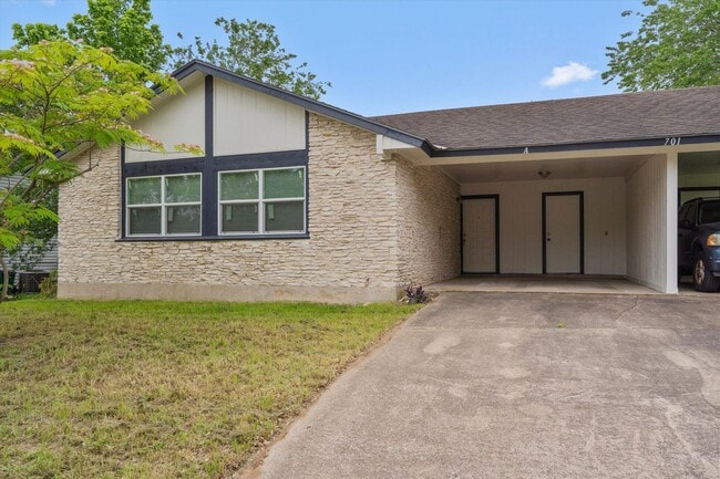 Photo - 701 Ramble Ln Unidad 1