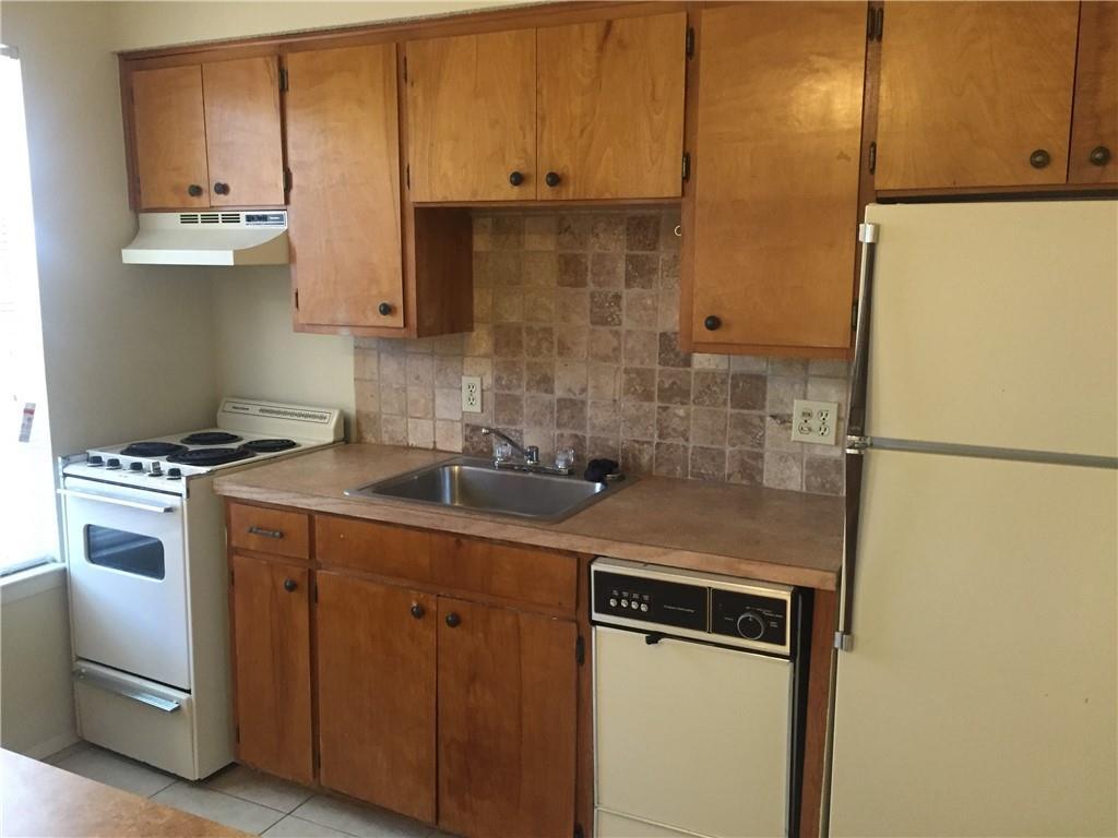 Photo - 619 W 37th St Unidad 204
