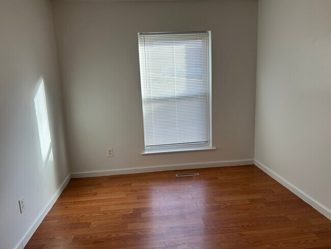 Photo - 218 Morning Dr Unit 2