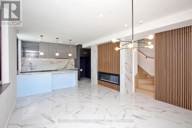 Photo - 204 Browns Line