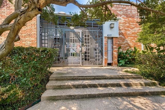 Photo - 4317 Hartford St Unit 112