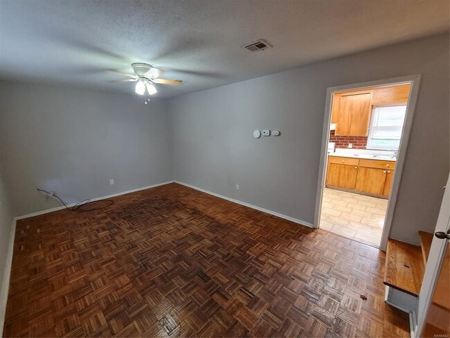 Photo - 1618 Midway St