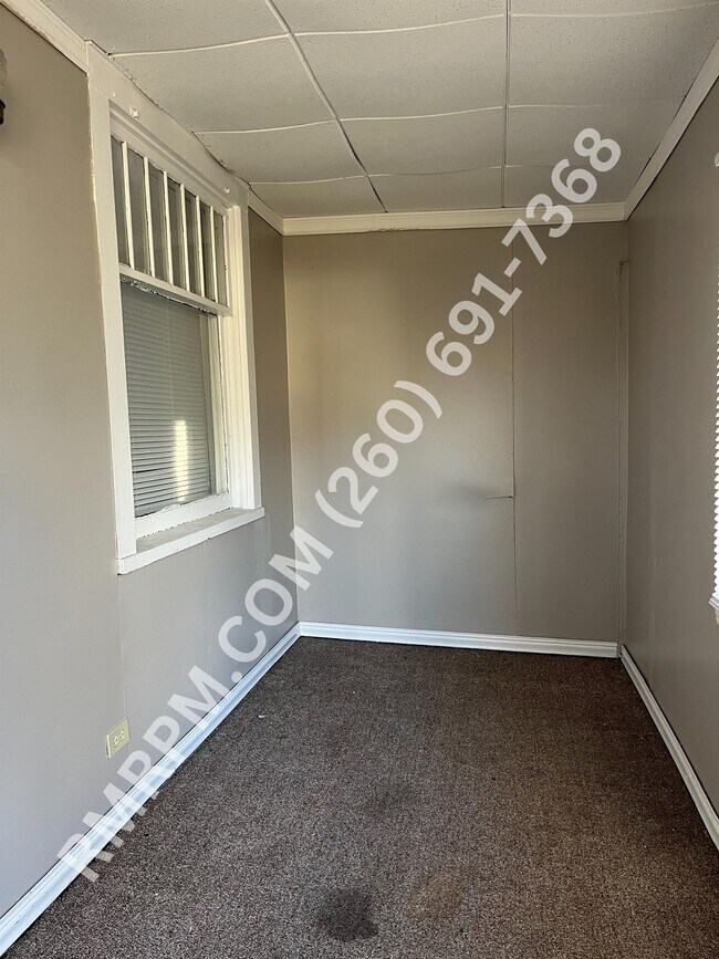 1018 Woodview Blvd Rental House Rental in Fort Wayne, IN