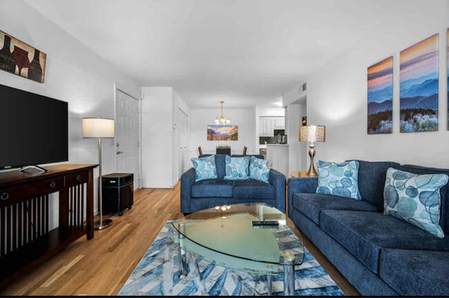 Photo - 2905 Burch Ave Unit 3