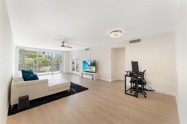 Photo - 2650 S Course Dr Unit 409