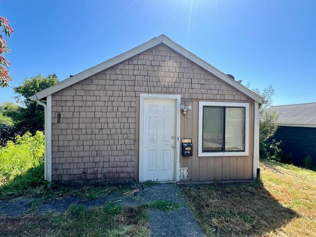 Building Photo - 1 Bed, 1 Bath House