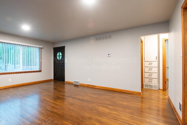 Photo - 6102 E Oakwood Dr