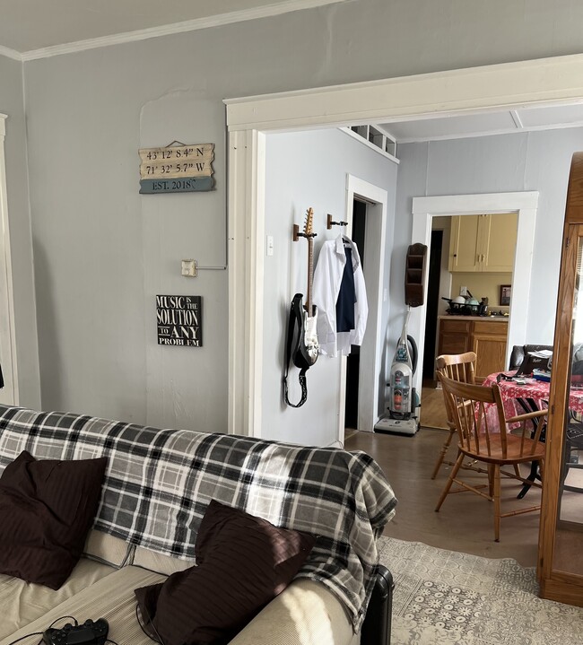 Photo - 39 S Main St Unit 2