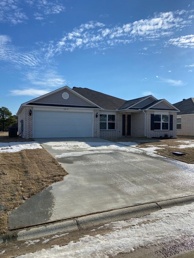 Photo - Pre-Leasing Now! Spacious Four Bedroom | Two Bathroom Home in Jonesboro