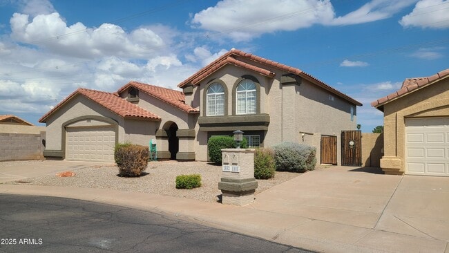 Building Photo - 1002 E Hearne Way Rental