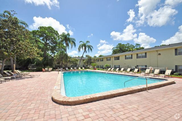 Building Photo - The Drake at St. Pete Rental