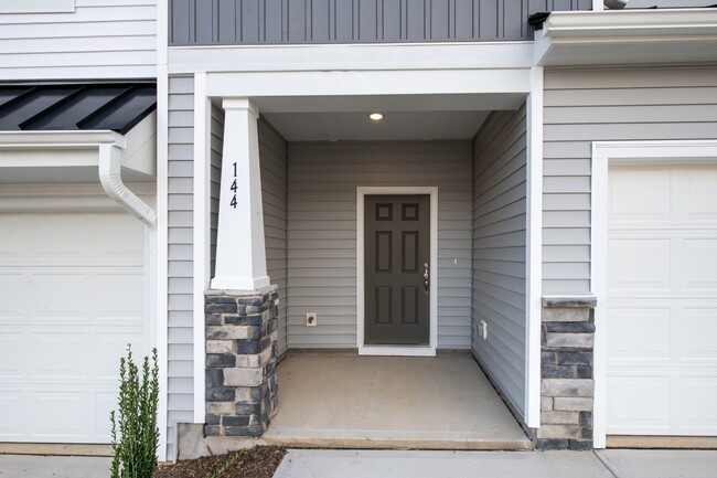 Photo - 3 Bedroom Townhome with Garage Angier