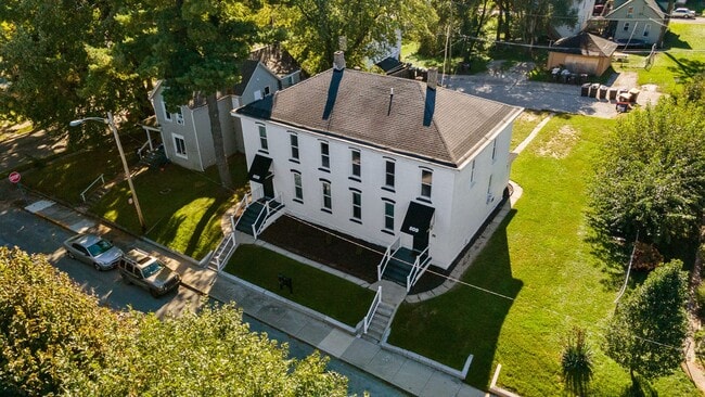 Photo - One bedroom available soon! Unit 809 Belle Ave Apt 4 Fort Wayne, IN 46807