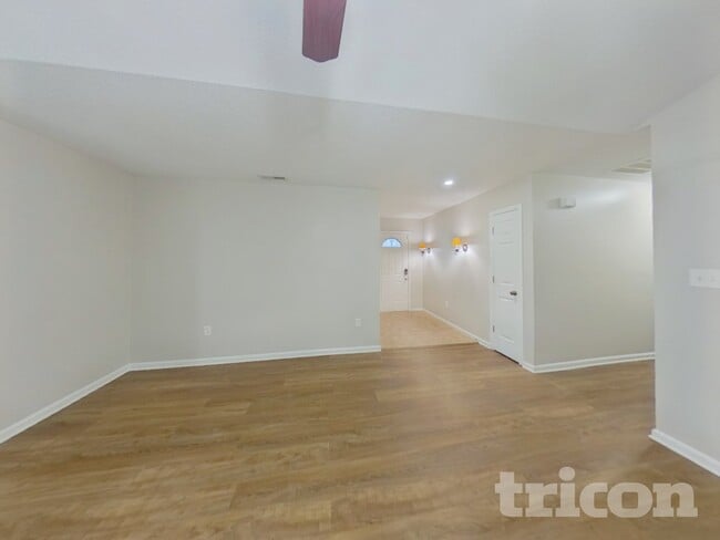Photo - 4688 Falcon Chase Dr SW