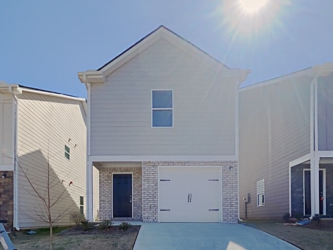 Building Photo - 1052 Wedgewood Ct NE