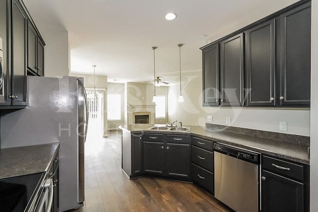 Photo - 356 Dunnwood Loop