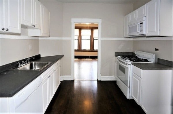 Building Photo - 3801 N Central Park Ave Unit 06