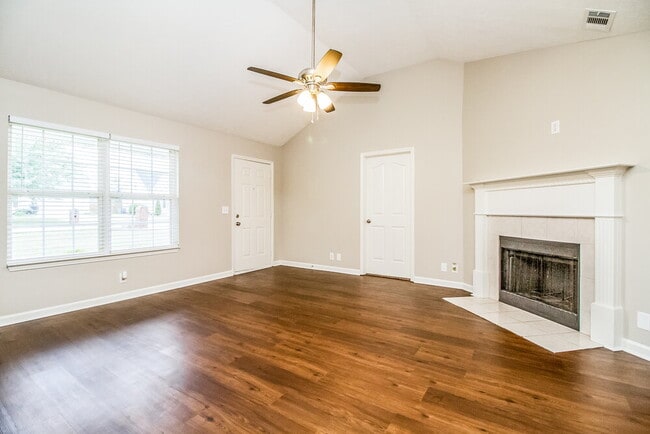 Photo - 2918 Weybridge Dr