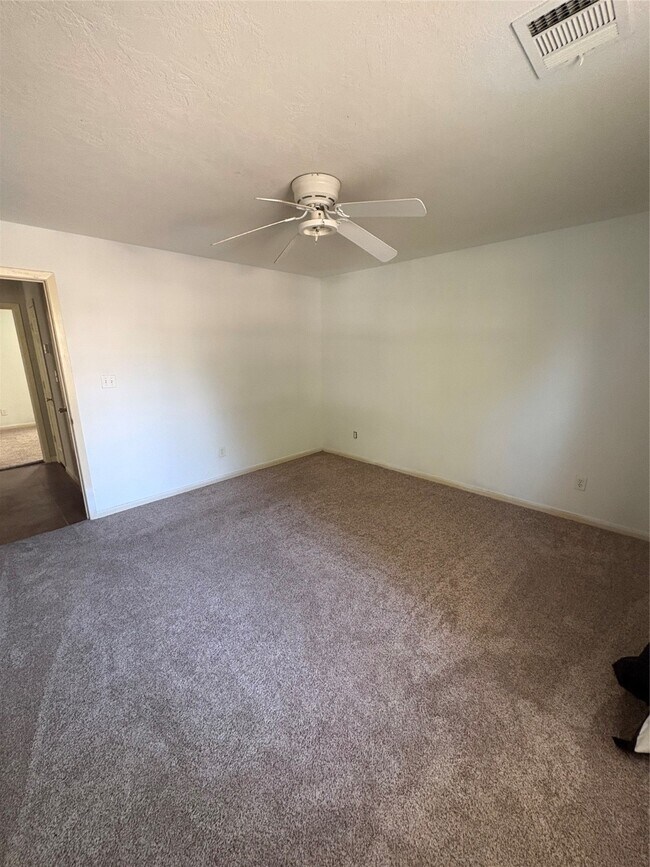 Photo - 104 Lindley Dr