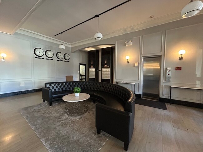 Photo - 4526 N Sheridan Rd Unit 206