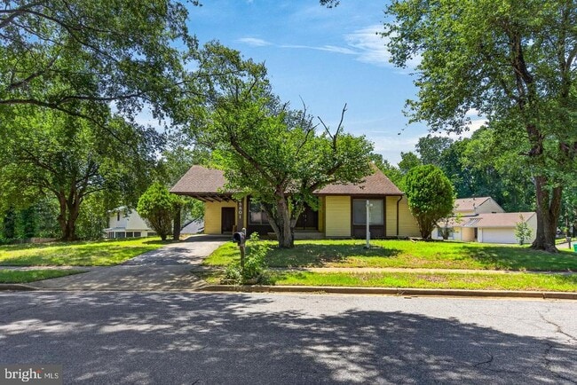 Building Photo - 8801 Monmouth Dr