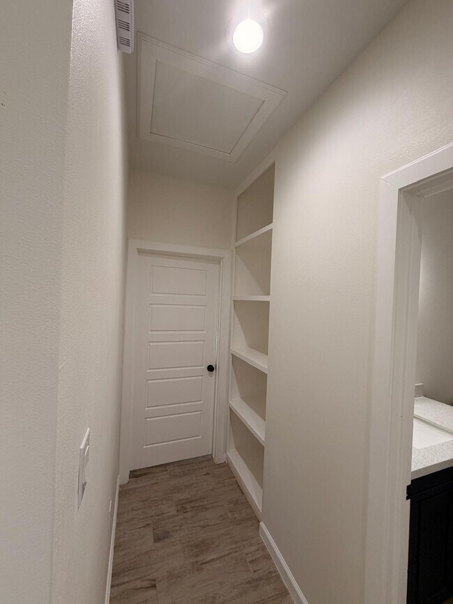 Photo - 487 Arboleda Ln