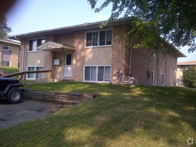 Building Photo - 2136 Belmont Ln Unit 3 Rental