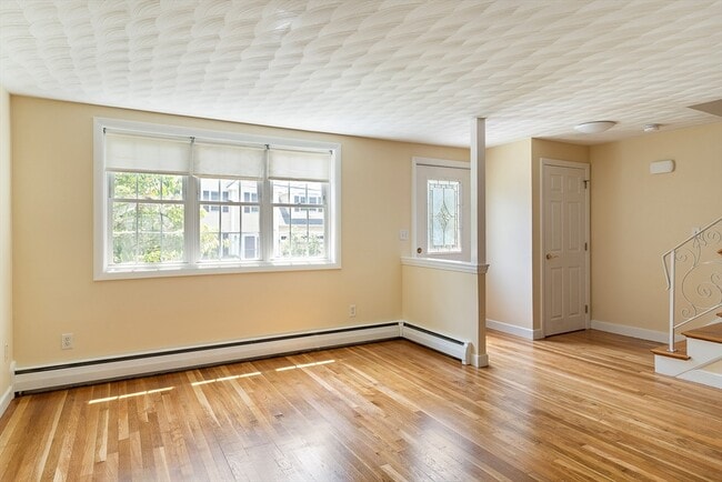 Photo - 15 Walnut St