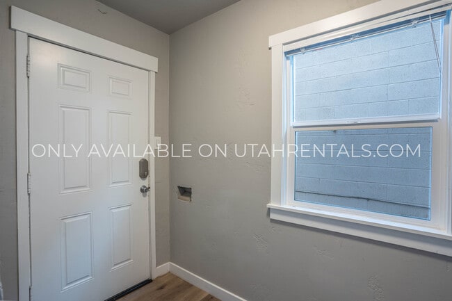 Photo - 87 N Center St Unit 1