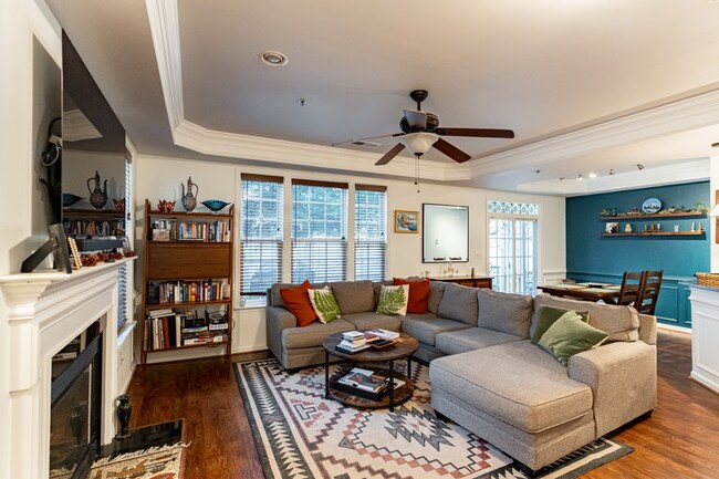 Photo - 3542 Huntley Manor Ln