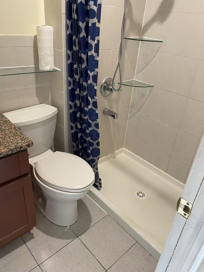 Photo - 123 Senator St