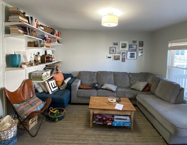 Photo - 194 Maverick St Unidad 1