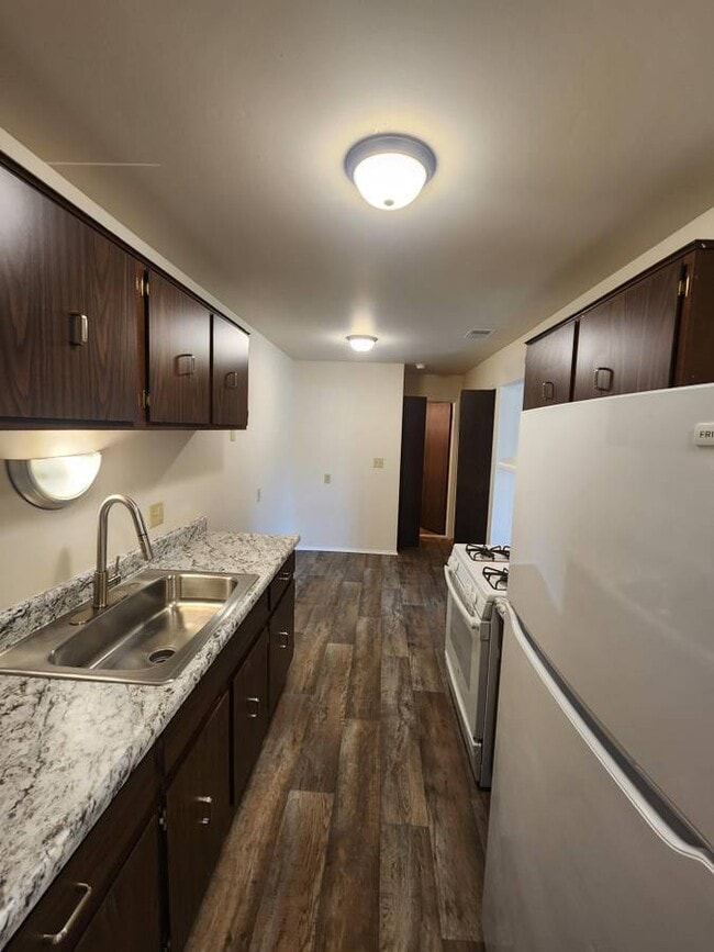 Willow Creek Apartments