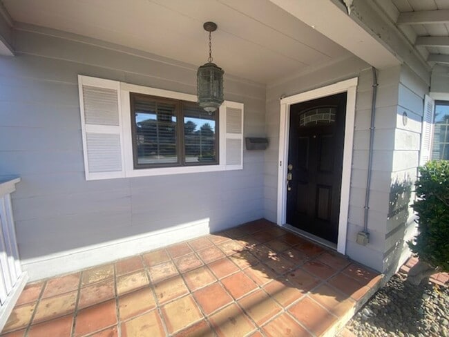 Photo - Inviting Pacific Grove Home!