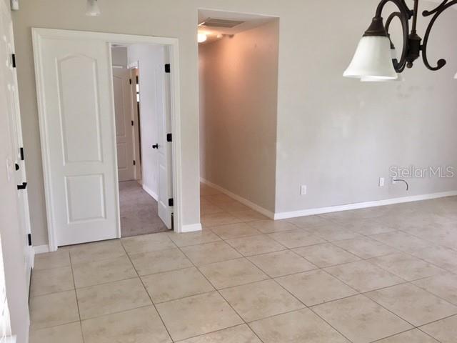 Photo - 641 Constance Rd