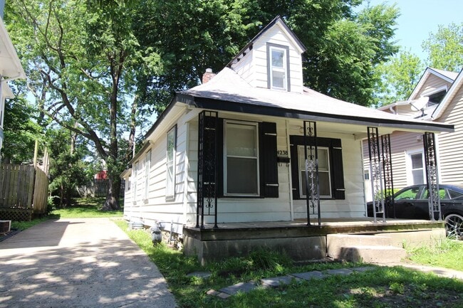 Photo - 1 Bedroom 1 Bath House Near KU Med & Westport