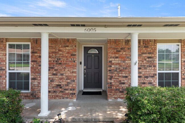 Photo - 6005 Blair Oaks Dr