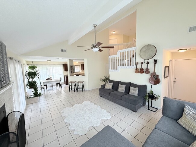 Photo - 14206 Rosseau St