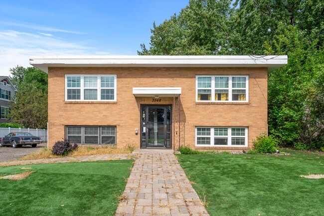 Spacious 1BR/1Bath apartment available Now! - Spacious 1BR/1Bath apartment available Now! Unit 3