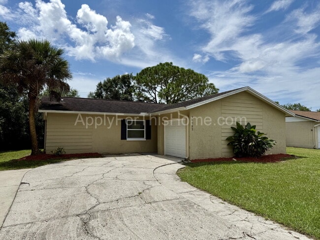 Building Photo - Single Family Home - Carrollwood Area