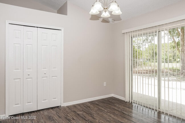 Photo - 3051 Forghun Ave SE