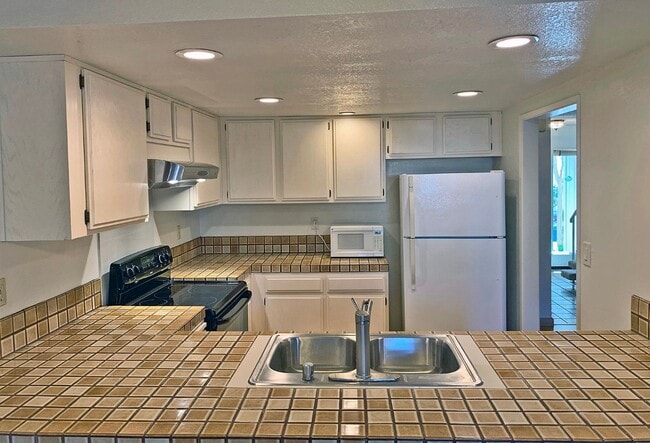 Photo - Great 2 Bedroom Home in Central Santa Clara!