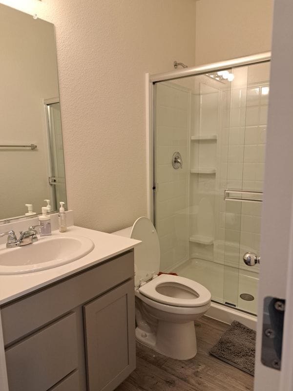 Photo - 667 Jefferson St