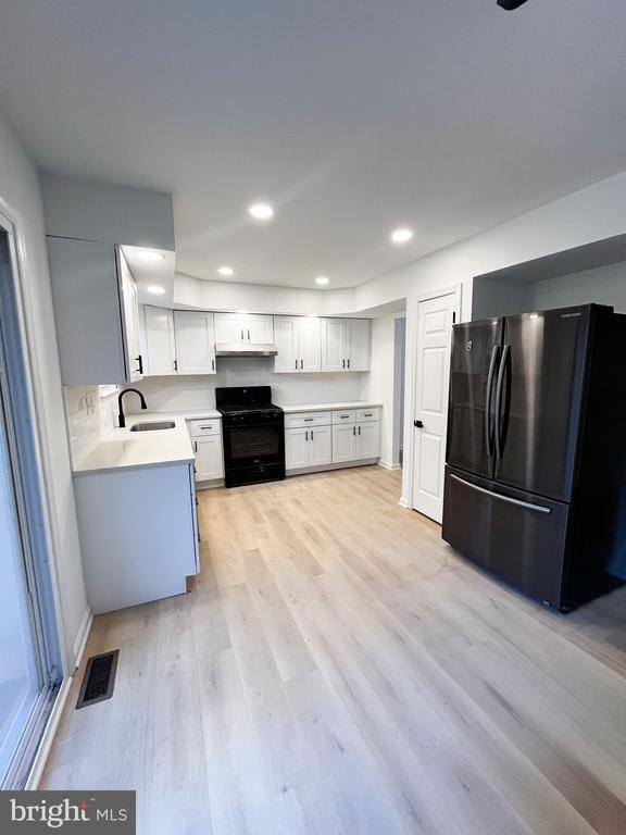 Photo - 719 Hunters Run