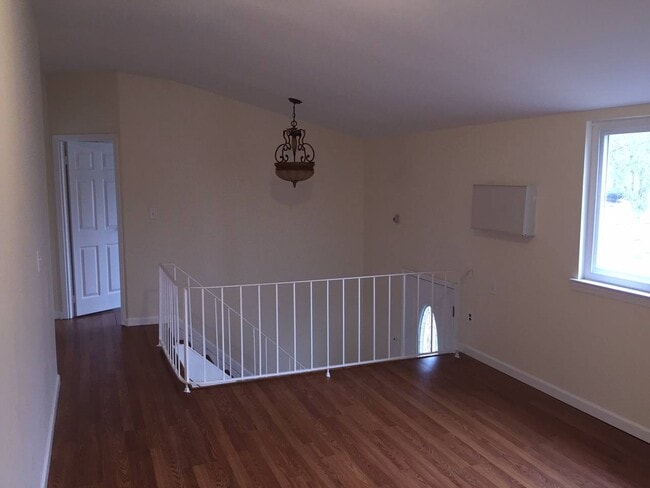 Photo - 68 University Heights Dr