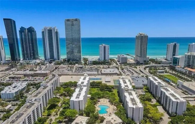 Photo - 17011 N Bay Rd Unidad SUNNY ISLES BEST PRICED 2 Rental